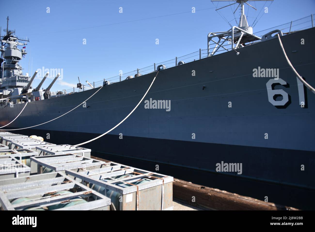 San Pedro, Kalifornien. USA. 2/28/2022. USA Iowa BB-61. U.S. Iowa BB-61 Maritime Museum. In Auftrag Gegeben Am 22. Februar 1943. Stillgelegt Am 26. Oktober 1990. Stockfoto