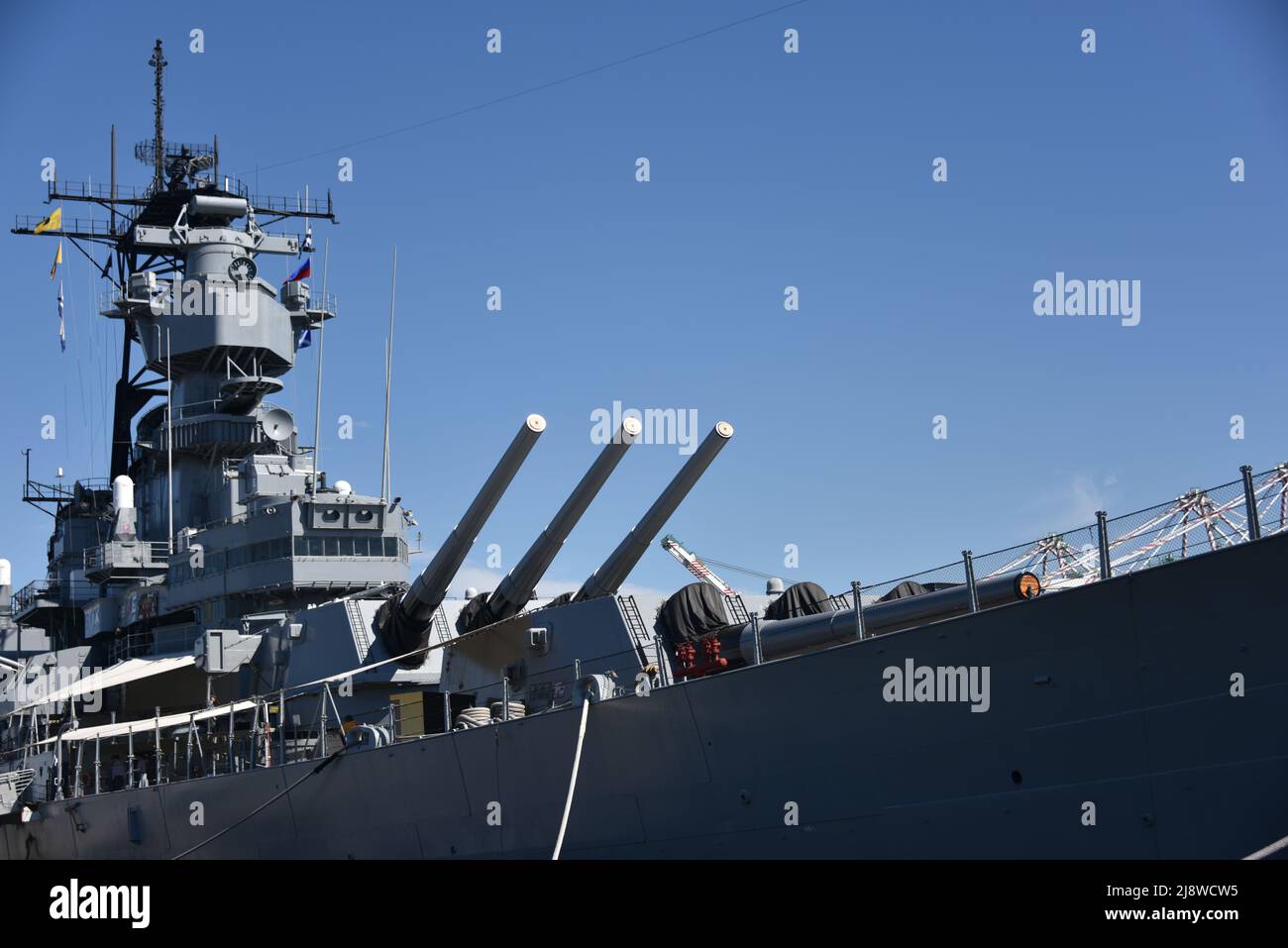 San Pedro, Kalifornien. USA. 2/28/2022. USA Iowa BB-61. U.S. Iowa BB-61 Maritime Museum. In Auftrag Gegeben Am 22. Februar 1943. Stillgelegt Am 26. Oktober 1990. Stockfoto