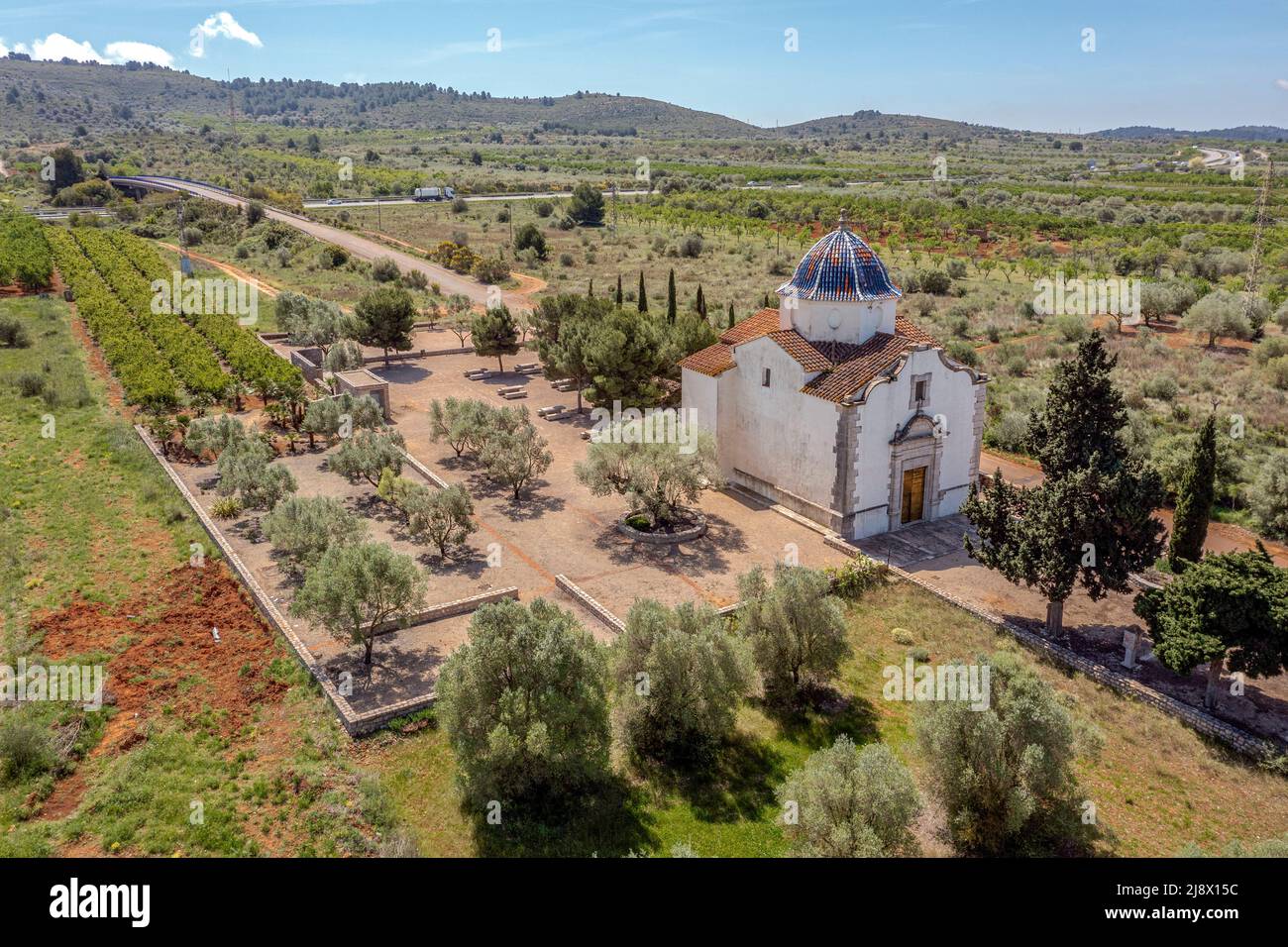 Hermitage von Calvary, in Alcala de Chivert Provinz Castellon, Spanien, ist eine Konstruktion des valencianischen Barockstils, Luftpanorama Stockfoto