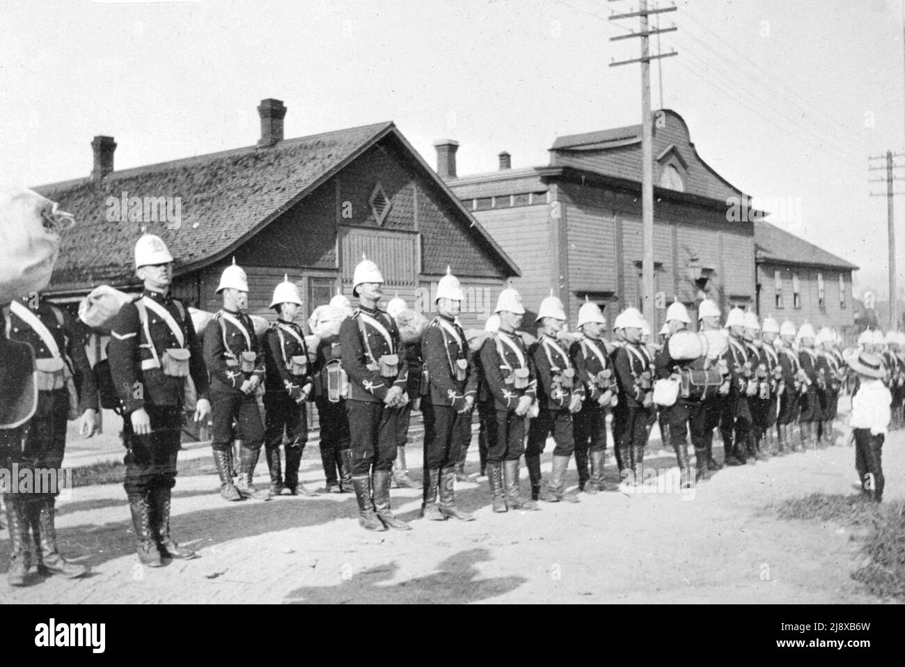 Yukon Field Force in Vancouver, vor der Bohrhalle in der Pender Street, ca. 1898 Stockfoto