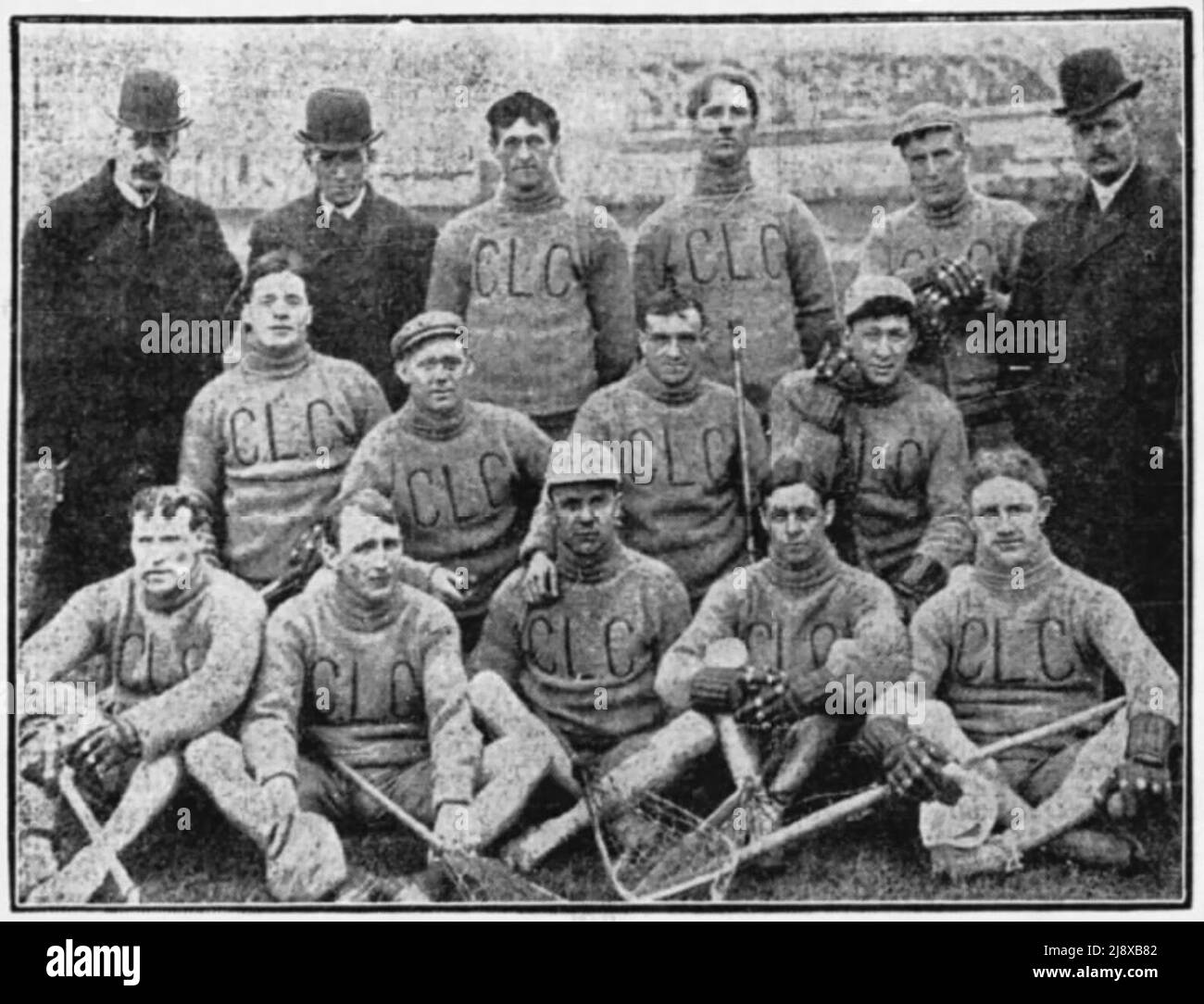 Capital Lacrosse Club of Ottawa (Ottawa Capitals) in 1907Back Reihen, von links: A. G. Pittaway, J. A. Carruthers, Jack Ashfield, Herb Ralph, William Foran. Von links: Jack Shea, Eddie Murphy (Kapitän), Bobby Pringle, Angus Allen.vordere Reihe, von links: Billy Starrs, Bouse Hutton, Horace Gaul, Ernie Butterworth, Whitely Eastwood Ca. 1907 Stockfoto