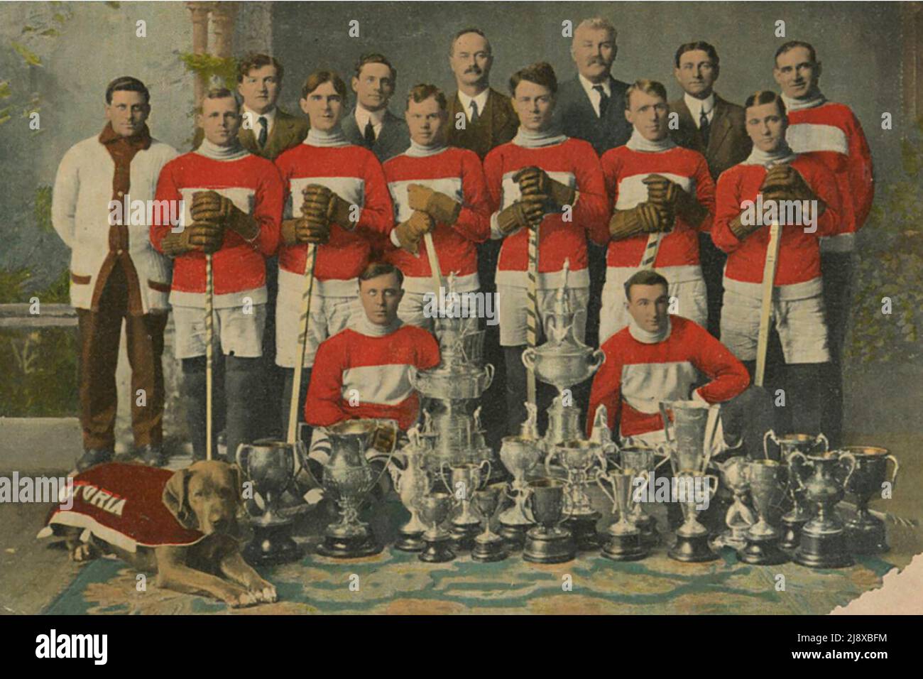 Die kanadische Eishockeymannschaft Moncton Victorias während der MaPHL-Saison 1912–13 ca. 1912 - 1913 Stockfoto