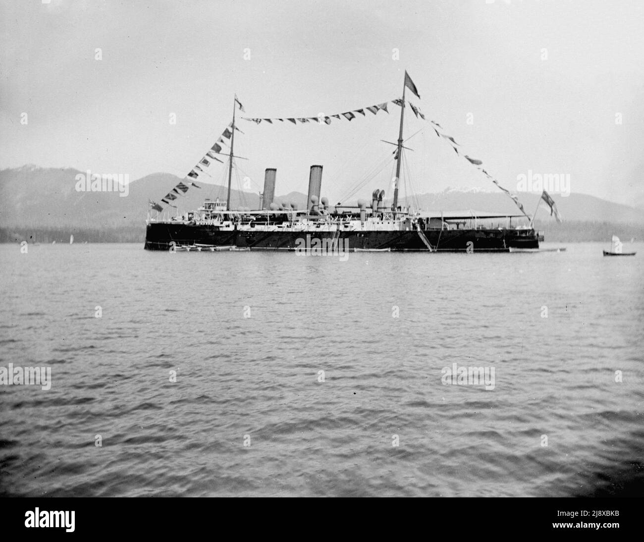 HMS Royal Arthur in Burrard Inlet, BC, Kanada. Möglicherweise als Flaggschiff der Pacific Station ca. 1890s Stockfoto