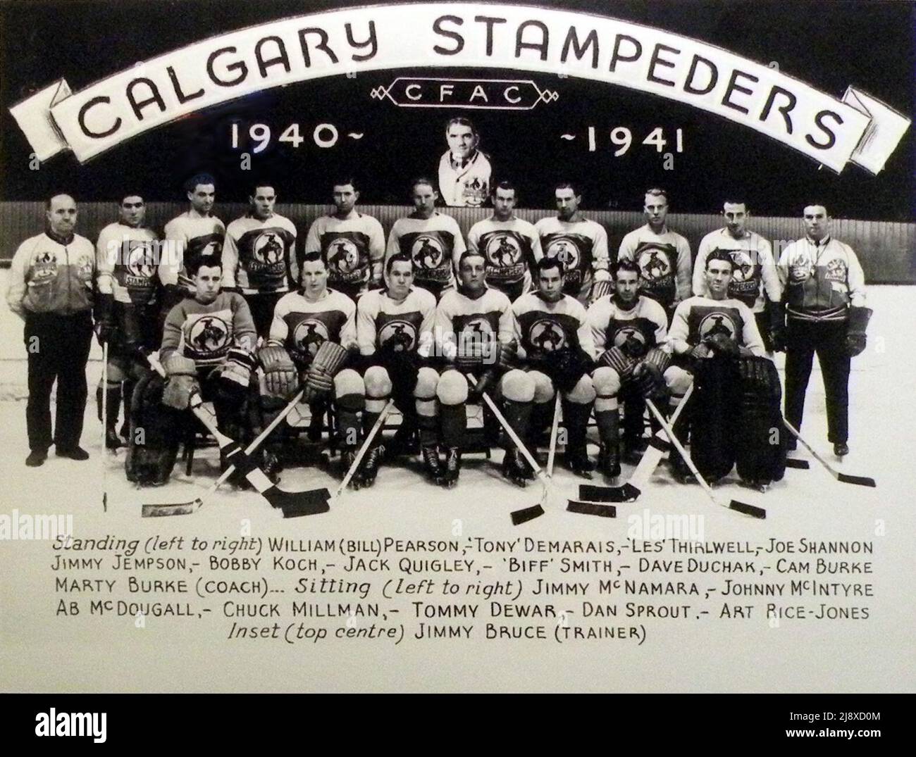 1940-41 Teamfoto des Hockeyclubs Calgary Stampeders, gesehen auf einer historischen Ausstellung im Pengrowth Saddledome in Calgary Ca. 1941 Stockfoto