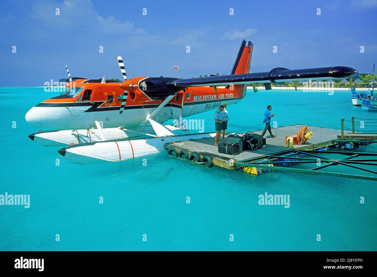 Maledivische Air Taxi Flugzeug, gemeinsamer Transfer vom Flughafen zu den Inselresorts, Landung in der Lagune der Insel, Kuredu, Laviyani Atoll, Maldive Stockfoto