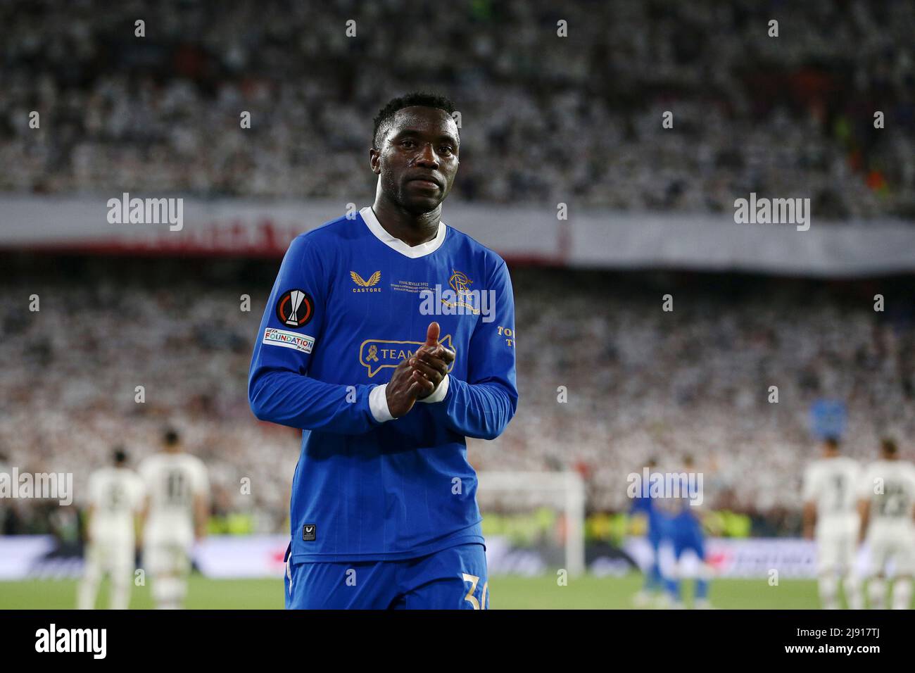 Estadio Ramon Sanchez-Pizjuan, Sevilla, Spanien, 18. Mai 2022, Fashion Sakala (Rangers FC) verlässt das Spielfeld während des UEFA Europa League 2022 Finales - ein Stockfoto