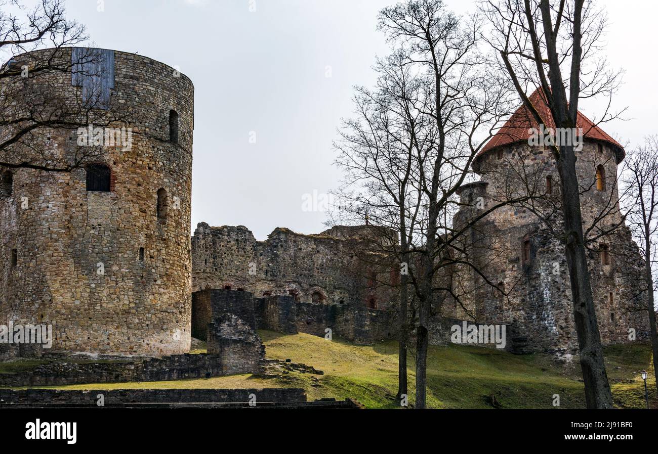 Ruinen der mittelalterlichen Burg in Cesis, Lettland Stockfoto