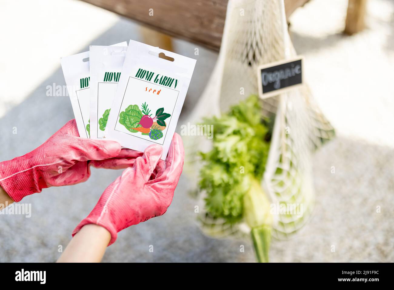 Gemüsesamen in Papierpackung Stockfoto