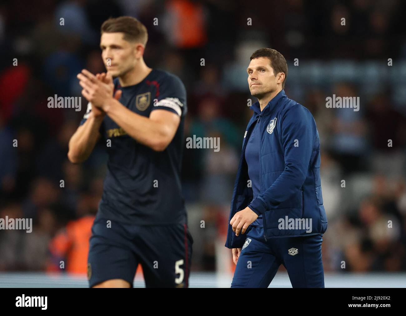 Birmingham, England, 19.. Mai 2022. Mike Jackson ist temporärer Manager von Burnley während des Spiels in der Premier League in Villa Park, Birmingham. Bildnachweis sollte lauten: Darren Staples / Sportimage Stockfoto