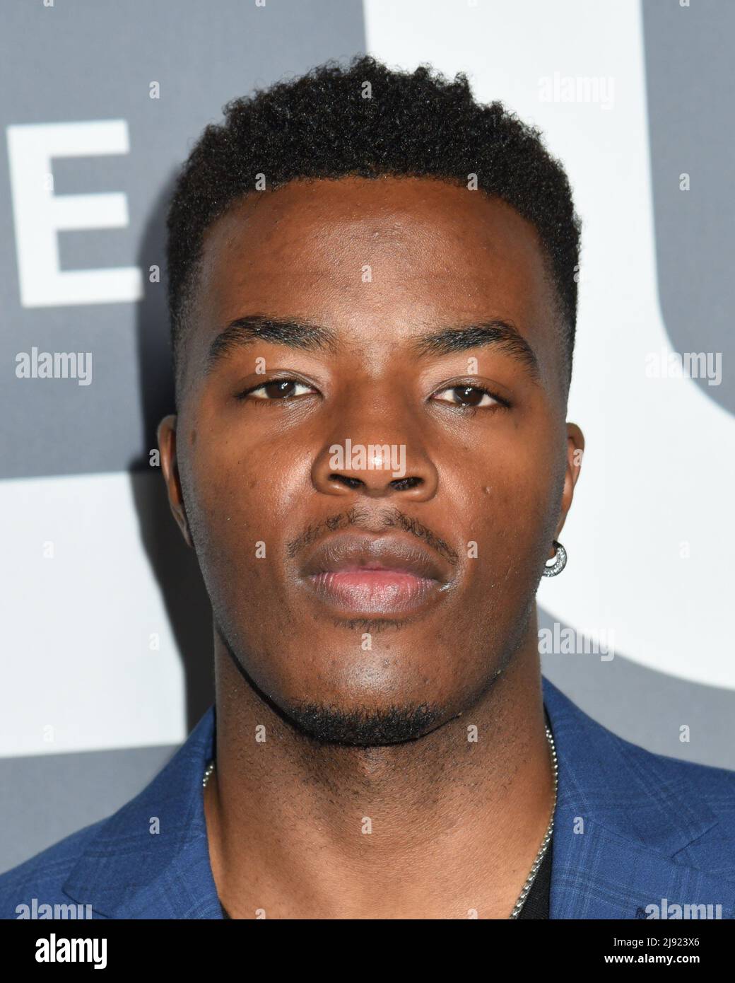 New York, NY, USA. 19.. Mai 2022. Daniel Ezra bei der Ankunft des CW Networks 2022 New York Upfront Presentation - Teil 2, New York City Center, New York, NY 19. Mai 2022. Quelle: Quoin Pics/Everett Collection/Alamy Live News Stockfoto