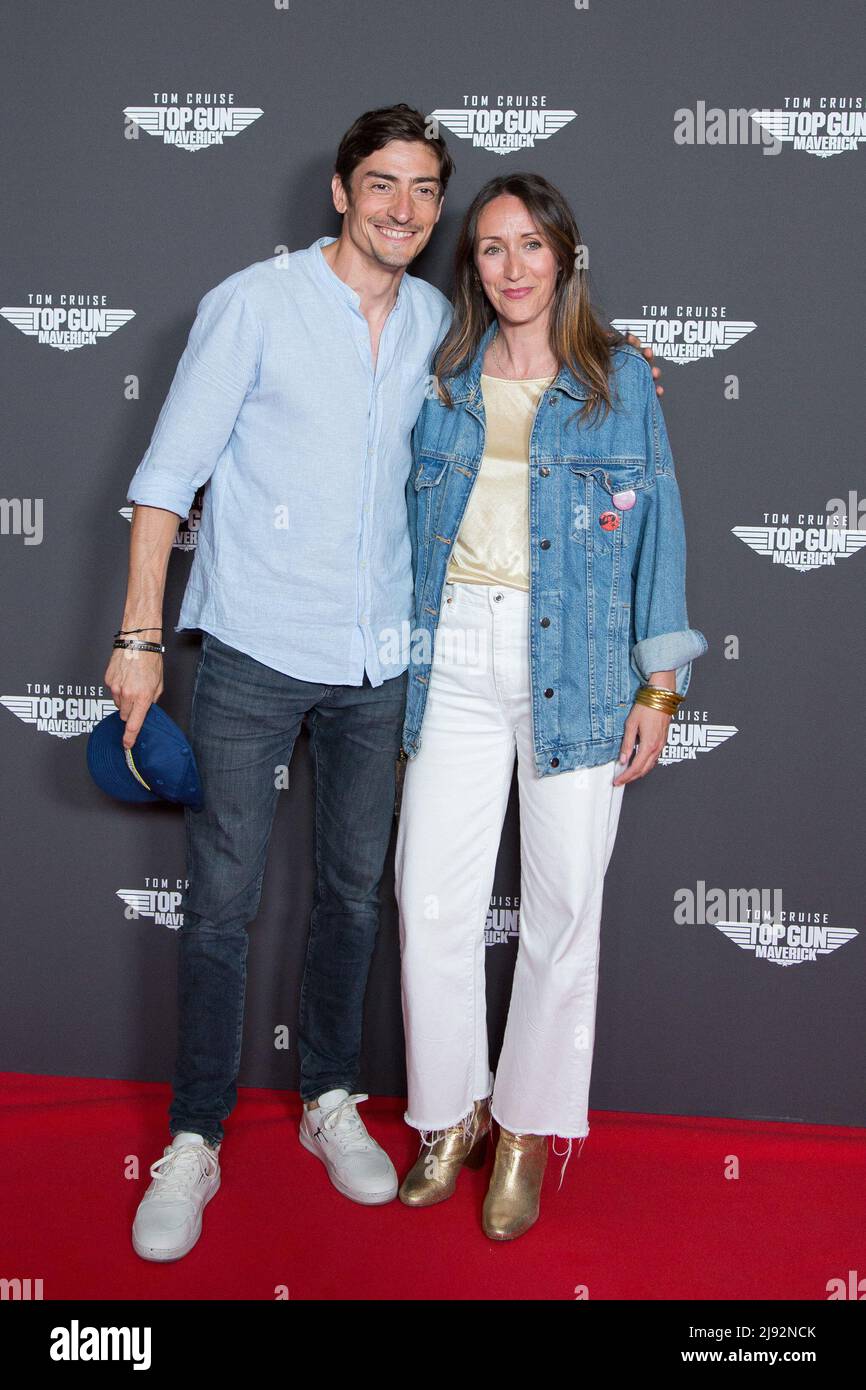 Claude Dartois und seine Frau Virginie Milano besuchen am 19. Mai 2022 ...