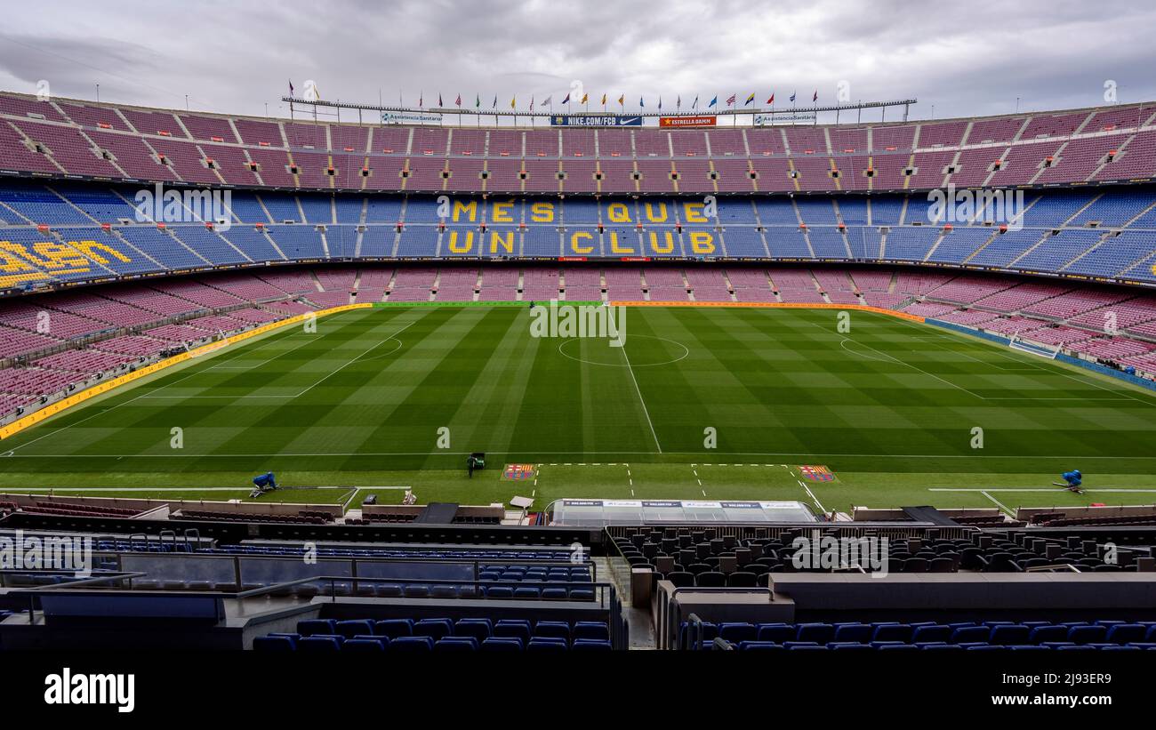 Camp Nou Stadium, das Stadion des FC Barcelona, von der Tribüne aus gesehen (Barcelona, Katalonien, Spanien) ESP: Estadio del Camp Nou, el campo de FC Barcelona Stockfoto