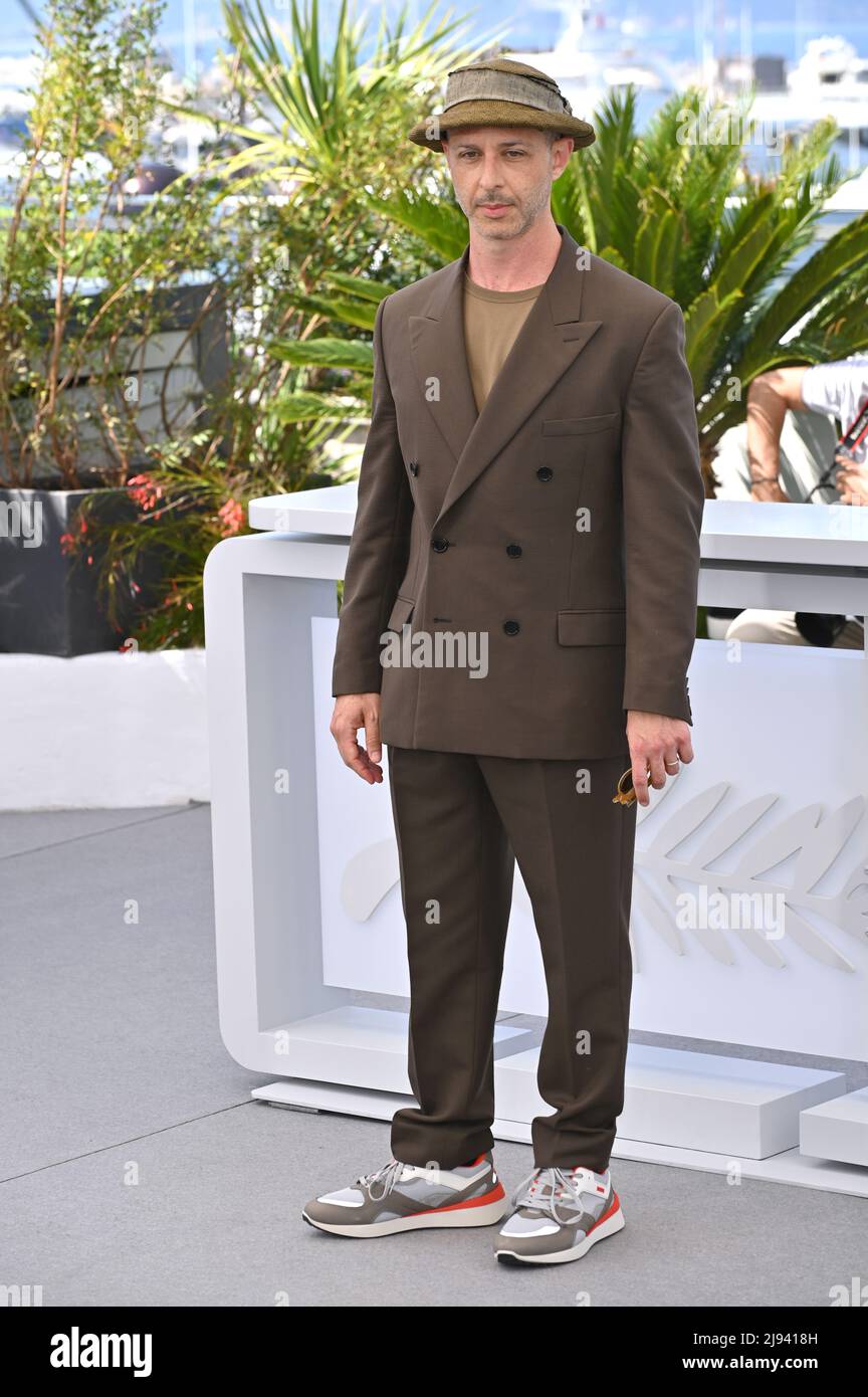 Cannes, Frankreich. 20.. Mai 2022. CANNES, FRANKREICH. 20. Mai 2022: Jeremy Strong beim Fotocall für 'Armageddon Time' beim Festival de Cannes 75.. Bildquelle: Paul Smith/Alamy Live News Stockfoto