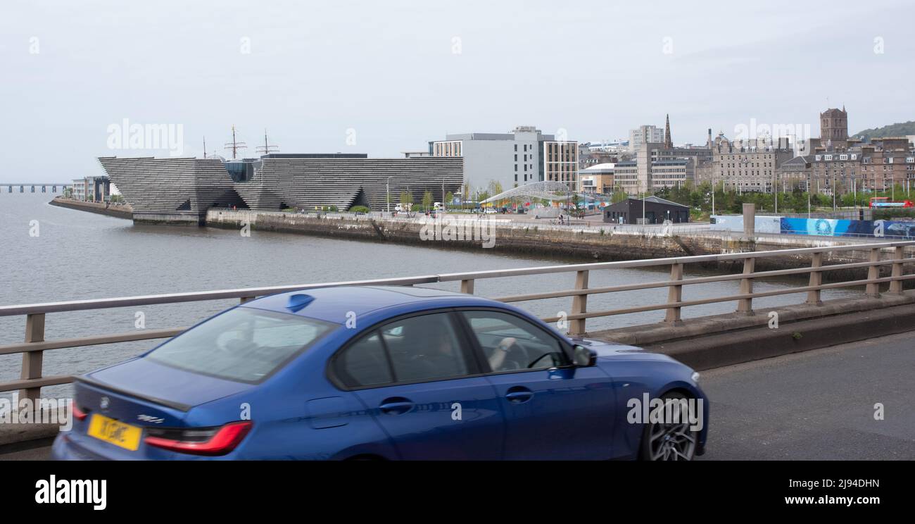 Dundee Wasserfront von der Tay Road Bridge Stockfoto