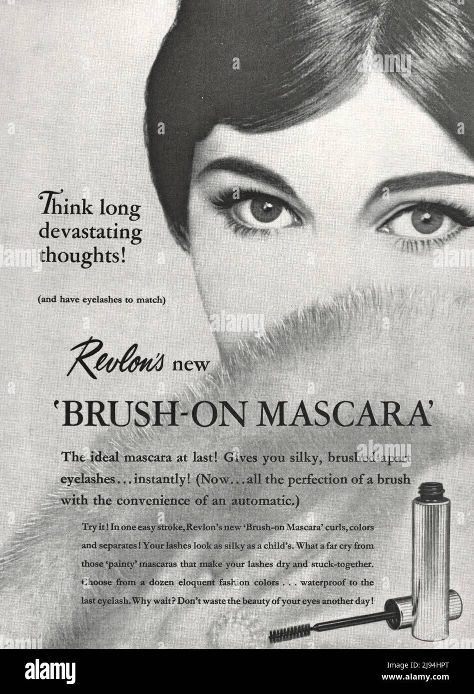 Revlon Brush-on Mascara Revlon Mascara Vintage Papier Werbespot 1980s 1970s Revlon wasserdichte Mascara Retro-Werbespot Stockfoto