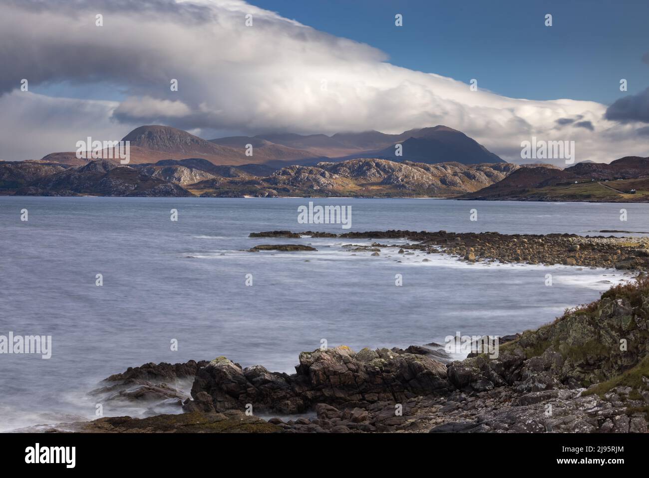 An Teallach und Gruinard Bay, Wester Ross, Schottland, Großbritannien Stockfoto