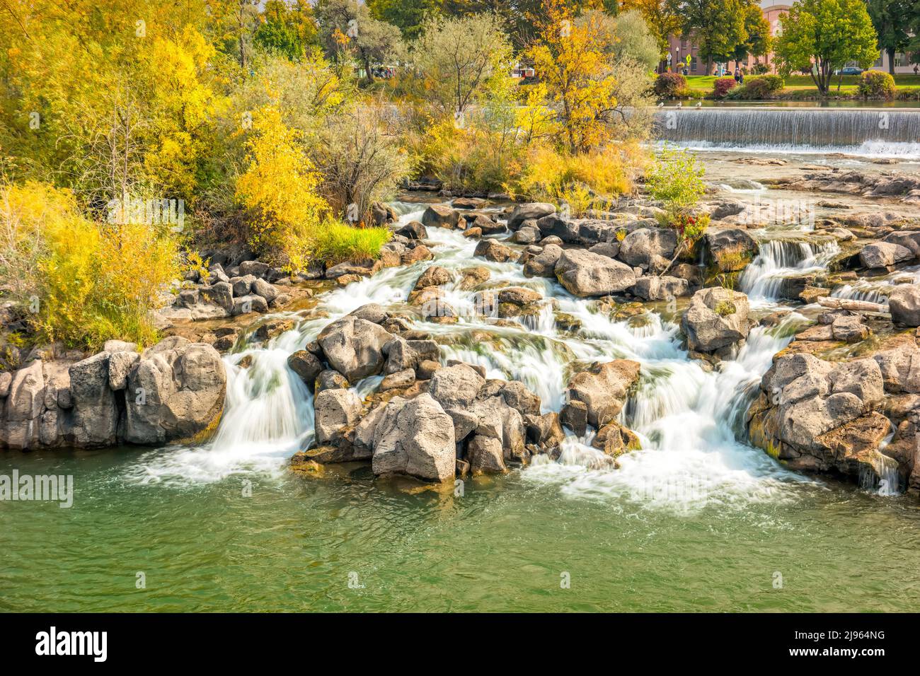 Wasserfall Idaho Falls in Idaho Falls, Idaho, USA an einem Herbsttag. Stockfoto