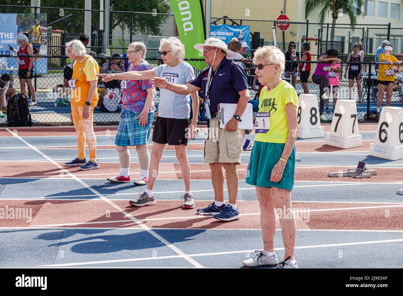 Fort Ft. Lauderdale Florida,Ansin Sports Complex Track & Field National Senior Games,Senioren Frauen Läufer Konkurrenten Frauen Frauen vor 90 und älter,sta Stockfoto