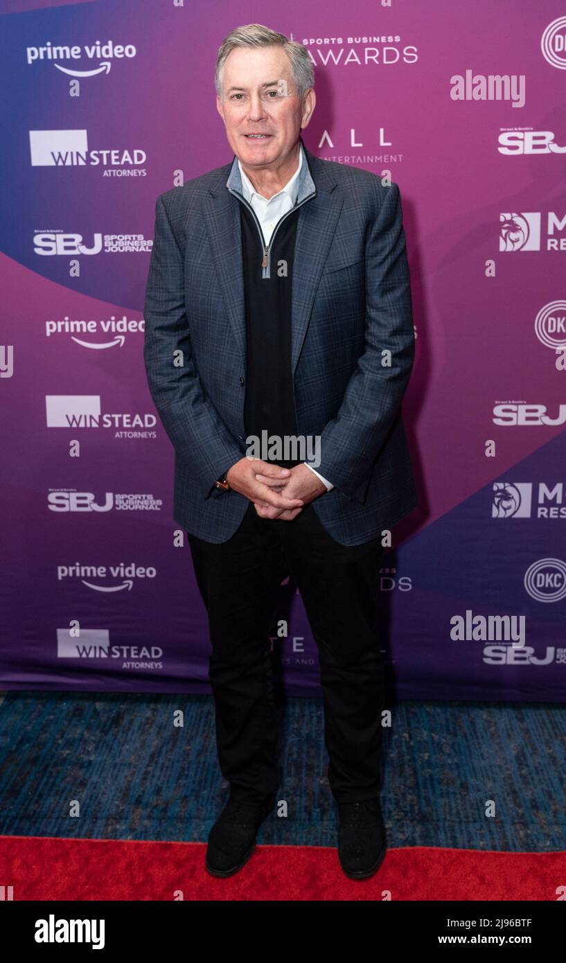 New York, NY - 18. Mai 2022: Tim Leiweke nimmt an der Verleihung der Annual Sports Business Journal Awards 15. im New York Marriott Marquis Hotel Teil Stockfoto