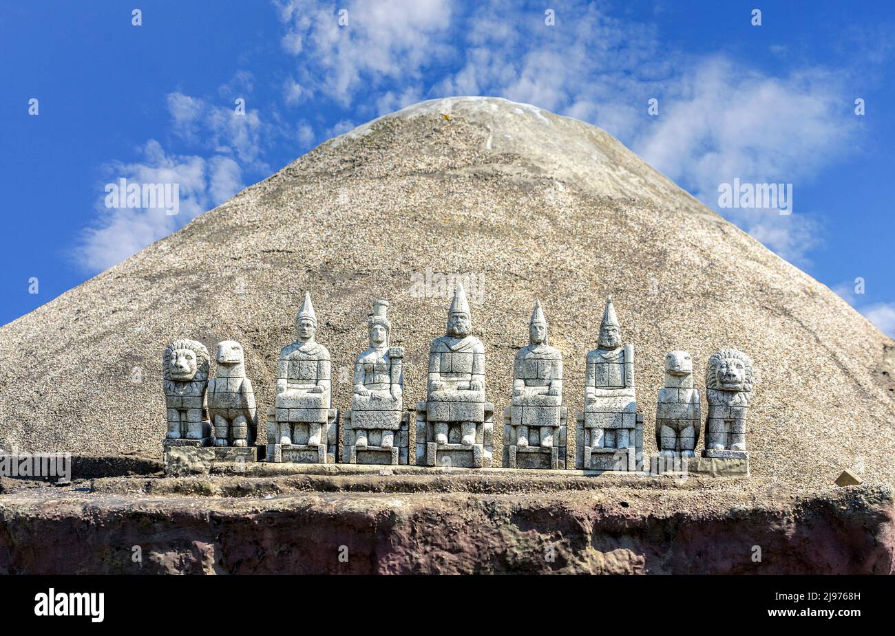 Statuen auf dem Nemrut Berg (Nemrut Dagi). Miniatürk Park in Istanbul, Türkei. Stockfoto