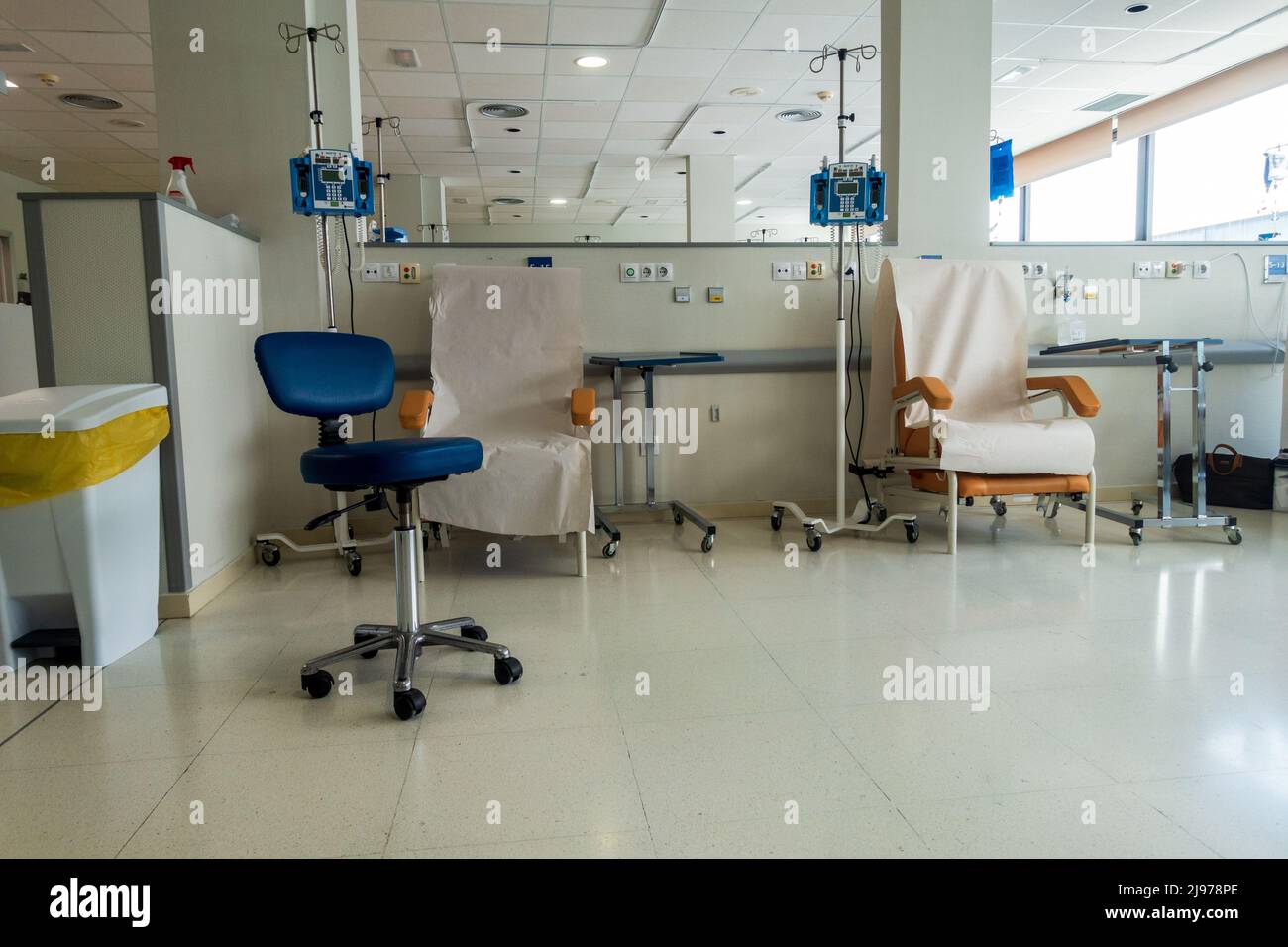 Behandlungsraum für Chemotherapie im krankenhaus torrevieja Stockfoto
