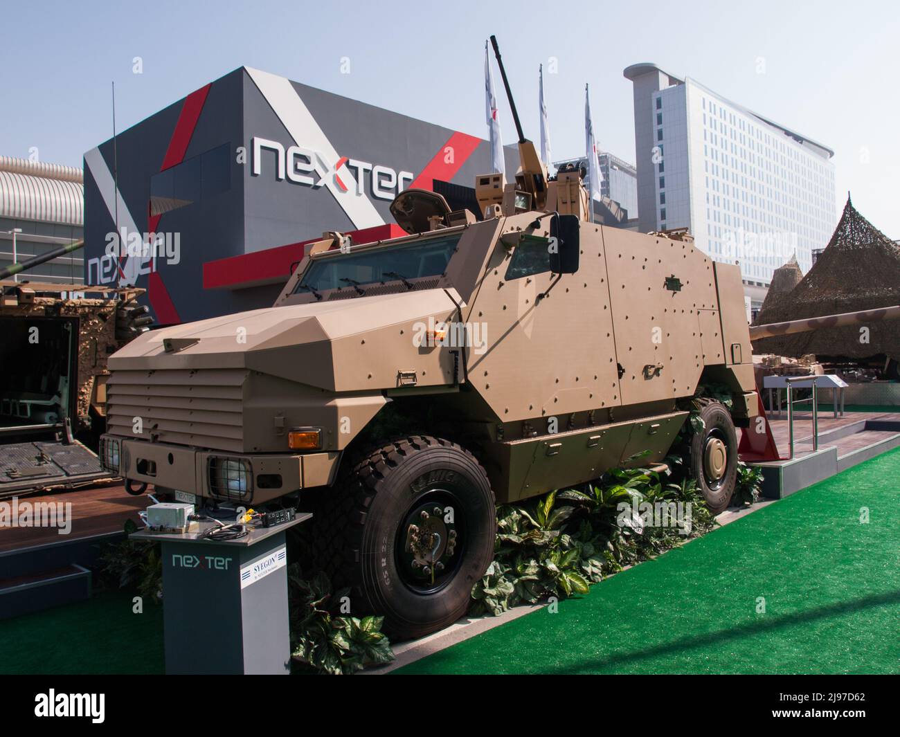 Abu Dhabi, VAE - 23. Februar. 2011: Nexter Aravis Infanterie-Mobilitätsfahrzeug auf der Militärausstellung der IDEX 2011 Stockfoto