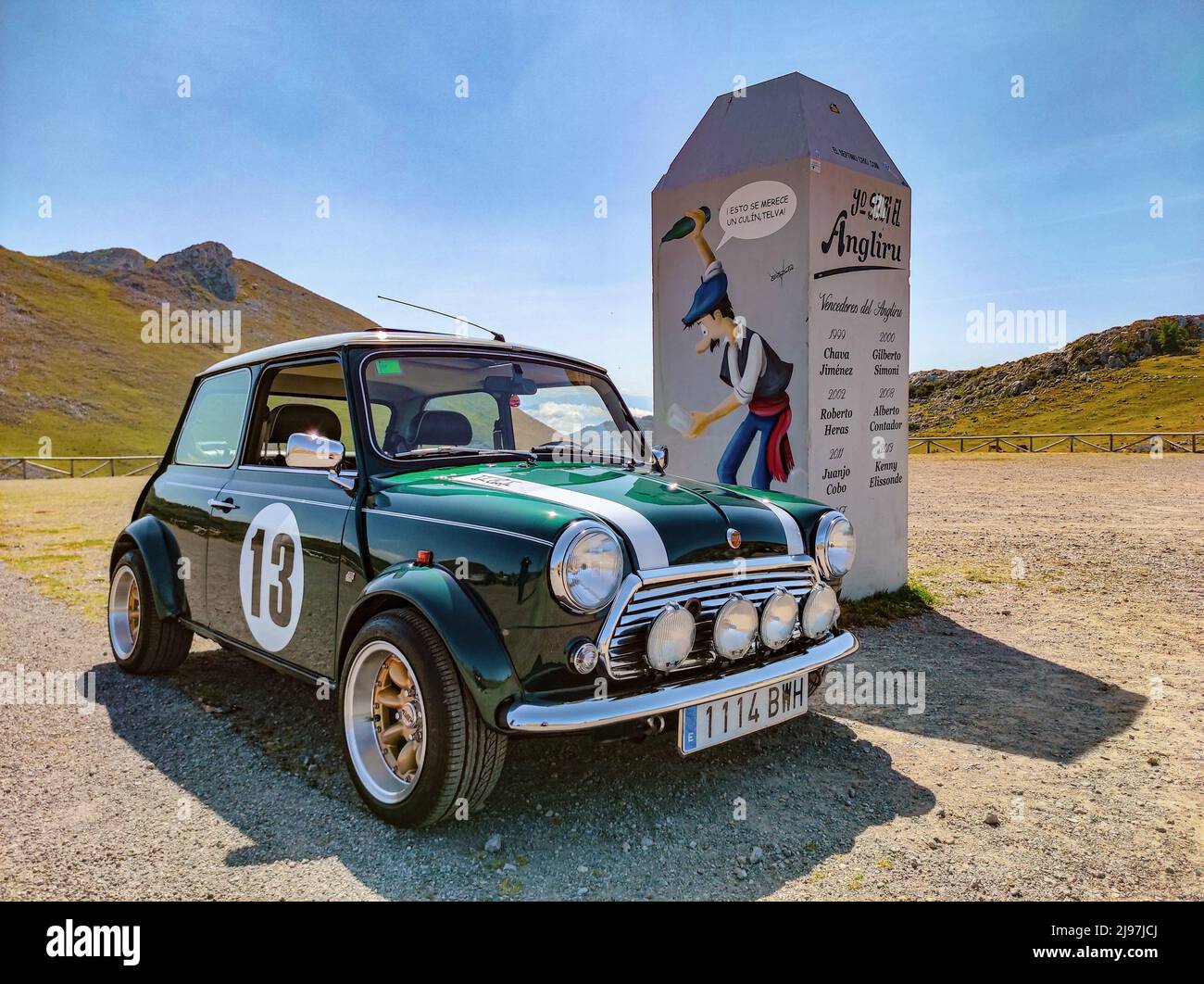 British Racing Green Classic Mini Cooper Stockfoto