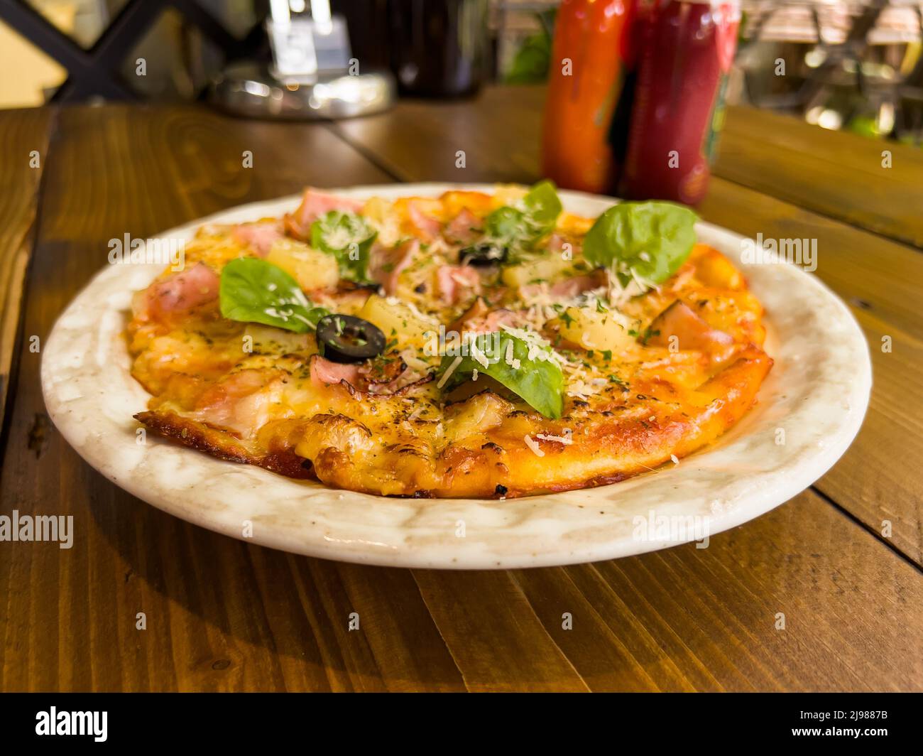 Gesundes Gemüse und Pilze Pizza Stockfoto