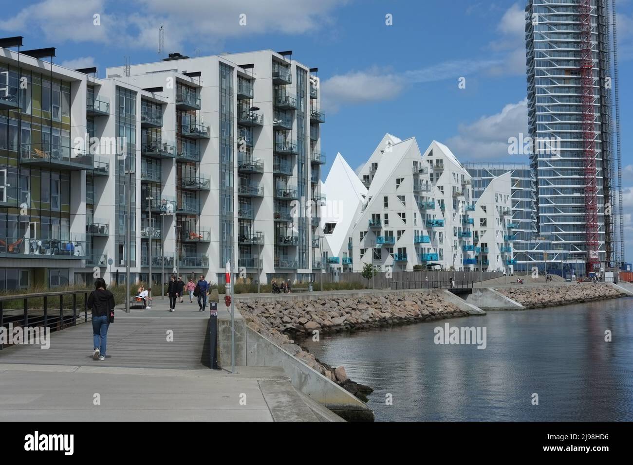 Iceberg Wohnanlage mit 200 Wohnungen und Leuchtturm, Dänemarks höchstes Gebäude mit 142m im Bau befindlichen Gebäuden auf der Insel Aarhus (Aarhus Ø) Stockfoto