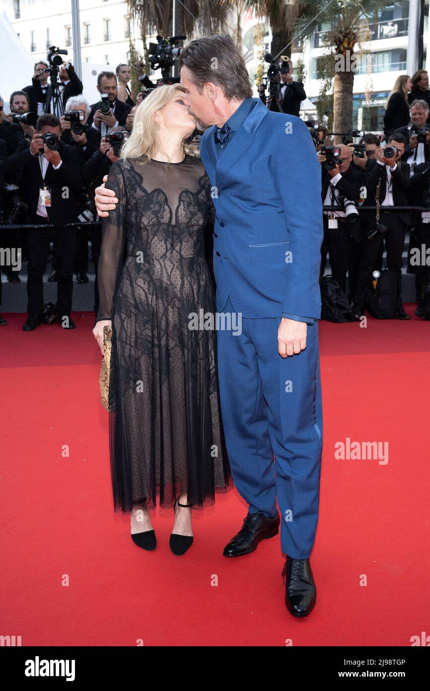 Ryan Hawke und Ethan Hawke nehmen an der Vorführung von Triangle of Traurigkeit während des jährlichen Filmfestivals in Cannes 75. im Palais des Festivals am 20. Mai 2022 in Cannes, Frankreich, Teil. Foto von David Niviere/ABACAPRESS.COM Stockfoto
