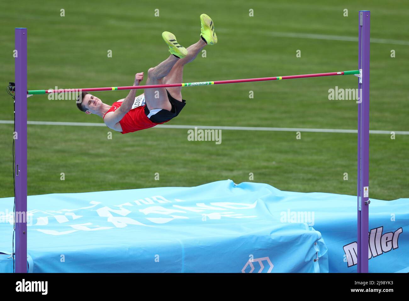 Der Kanadier Django Lovett löscht 2,28m, um die High Jump Men während