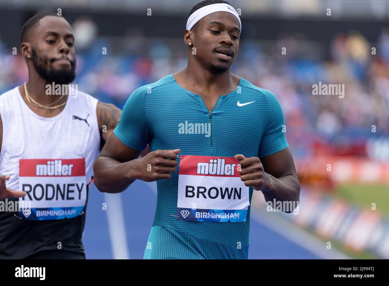 Birmingham, England. 21.. Mai 2022. Aaron Brown (GBR) während der Herren 100m, der Müller Diamond League Leichtathletik-Veranstaltung im Alexander Stadium in Birmingham, England. Die Diamond League ist eine jährliche Serie von Elite-Leichtathletik-Wettbewerben, die vierzehn der besten eingeladenen Leichtathletik-Treffen umfasst. Kredit: Sporting Pics / Alamy Live Nachrichten Stockfoto