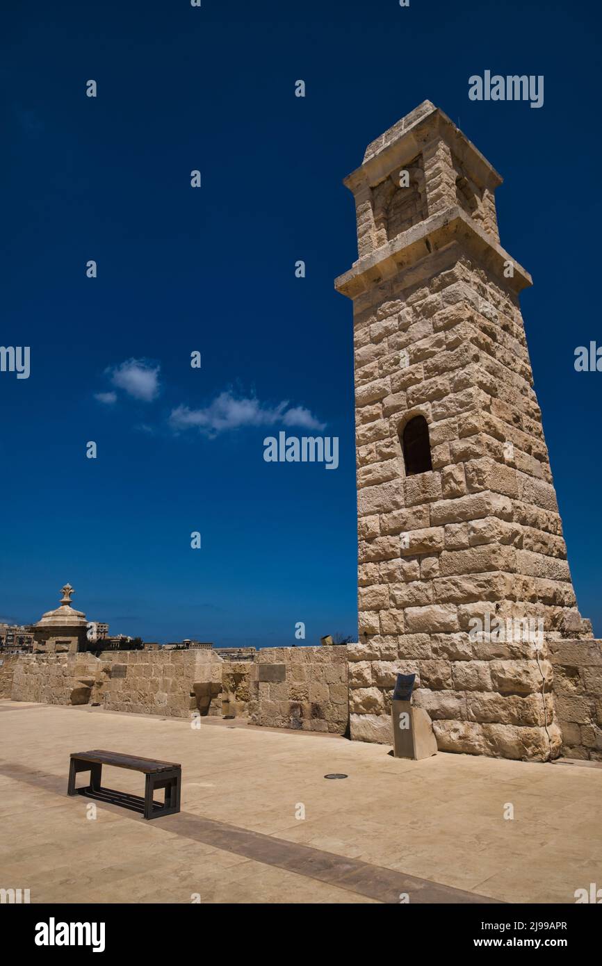 Ansicht eines Wachkastens an den Grenzwänden des Fort st Angelo in Birgu, Malta Stockfoto