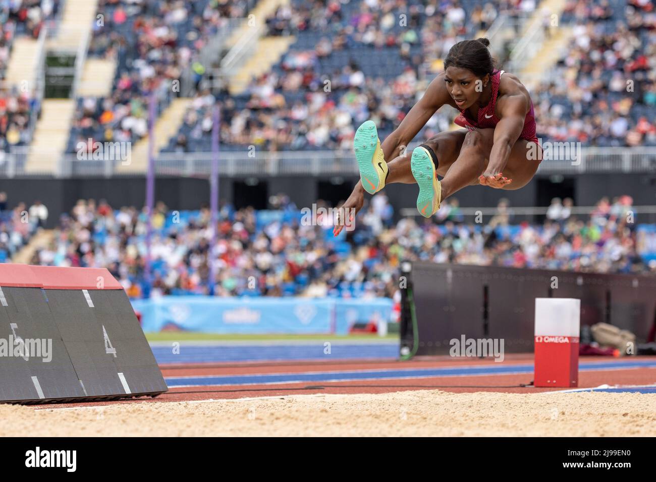 Birmingham, England. 21.. Mai 2022. Khaddi Sagnia (SWE) beim Frauen-Weitsprung während der Müller Diamond League Leichtathletik-Veranstaltung im Alexander Stadium in Birmingham, England. Kredit: Sporting Pics / Alamy Live Nachrichten Stockfoto