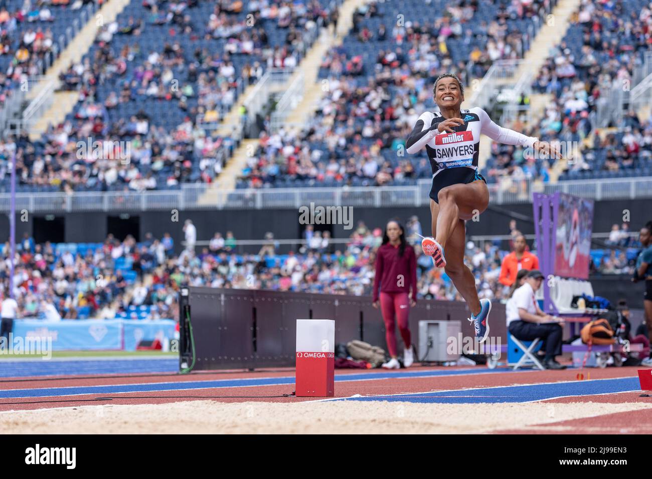 Birmingham, England. 21.. Mai 2022. Jasmin Sawyers (GBR) beim Women’s Long Jump während der Müller Diamond League Leichtathletik-Veranstaltung im Alexander Stadium in Birmingham, England. Kredit: Sporting Pics / Alamy Live Nachrichten Stockfoto