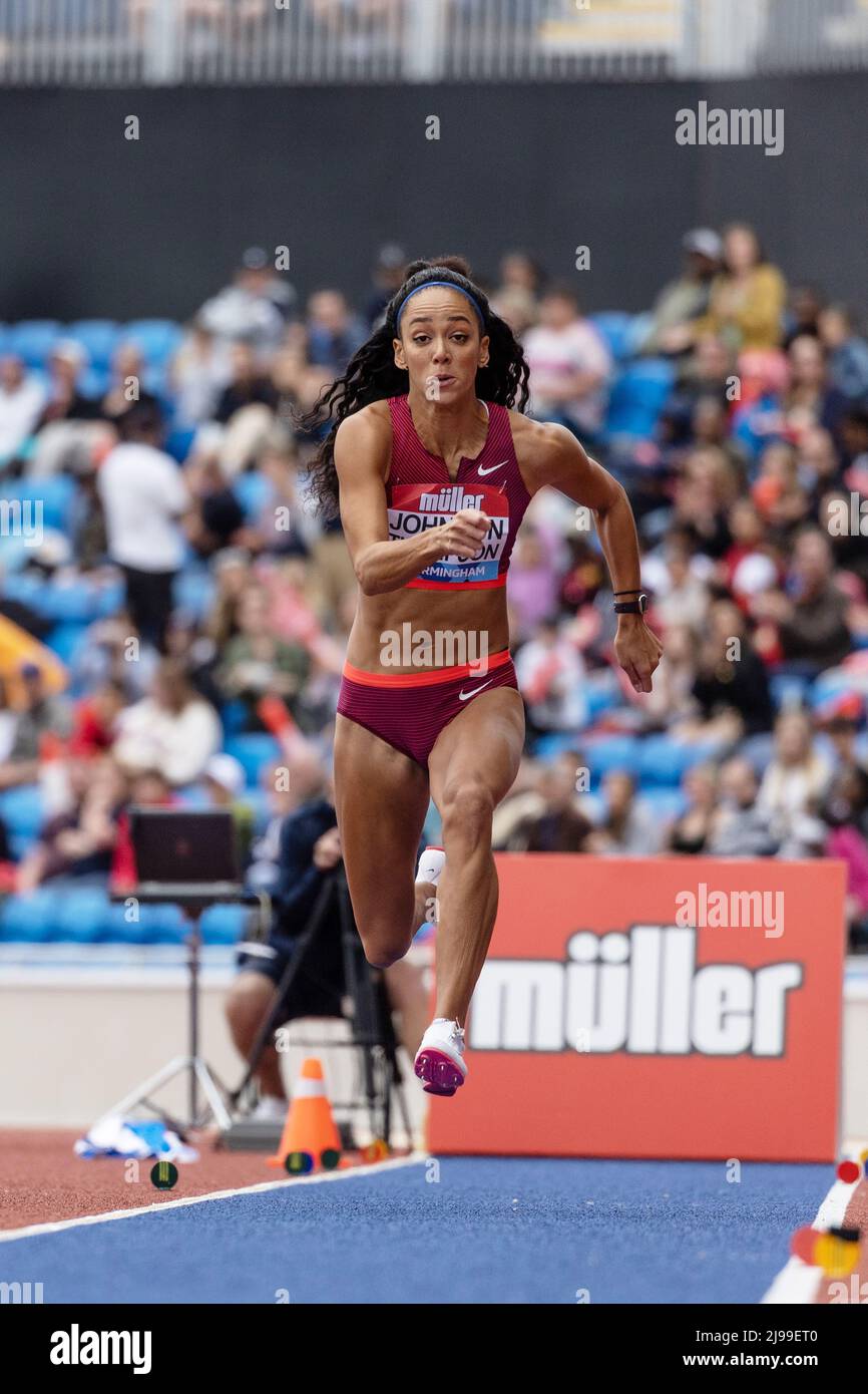 Birmingham, England. 21.. Mai 2022. Katarina Johnson-Thompson (GBR) beim Frauen-Weitsprung während der Müller Diamond League Leichtathletik-Veranstaltung im Alexander Stadium in Birmingham, England. Kredit: Sporting Pics / Alamy Live Nachrichten Stockfoto