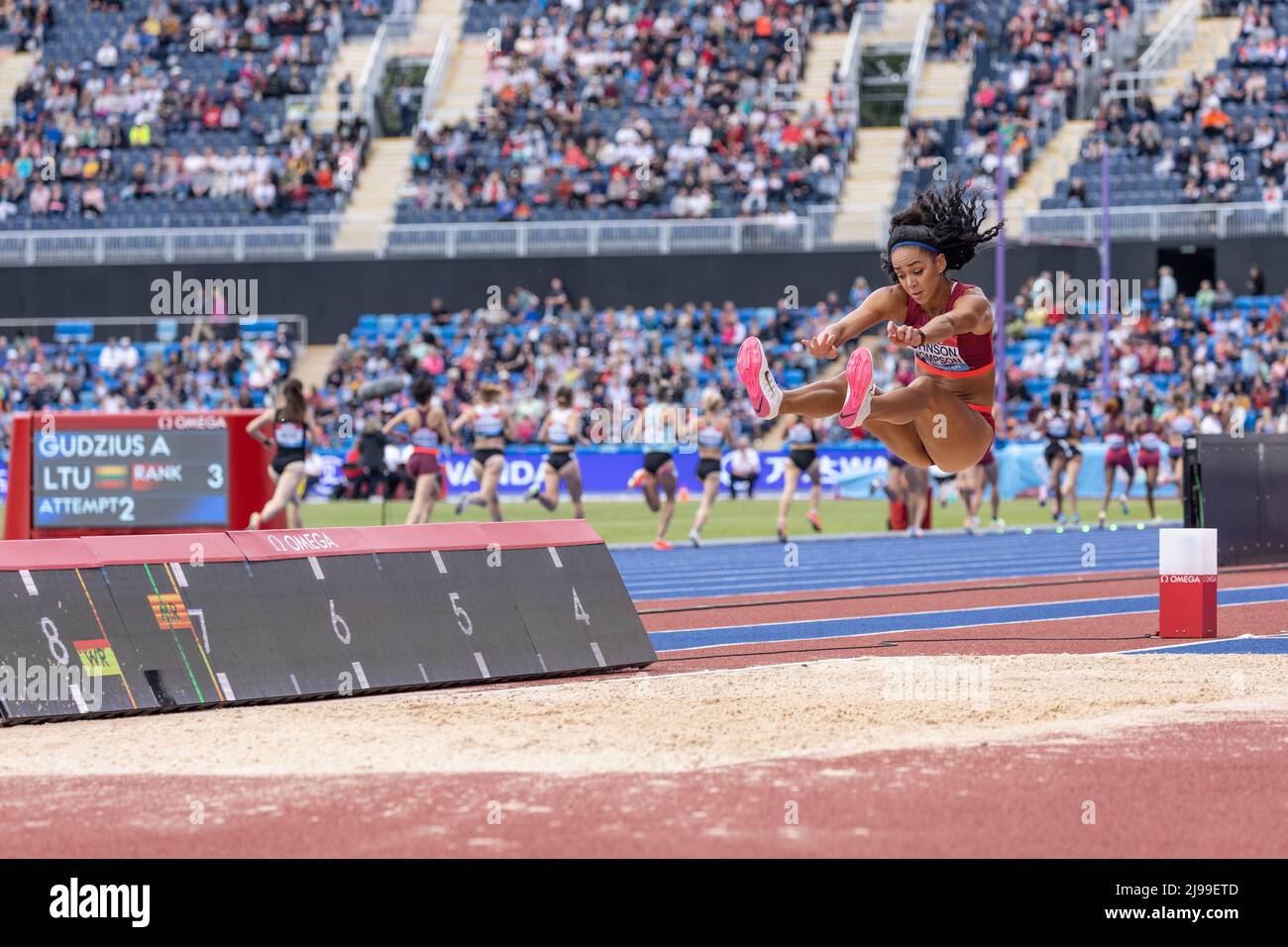 Birmingham, England. 21.. Mai 2022. Katarina Johnson-Thompson (GBR) beim Frauen-Weitsprung während der Müller Diamond League Leichtathletik-Veranstaltung im Alexander Stadium in Birmingham, England. Kredit: Sporting Pics / Alamy Live Nachrichten Stockfoto