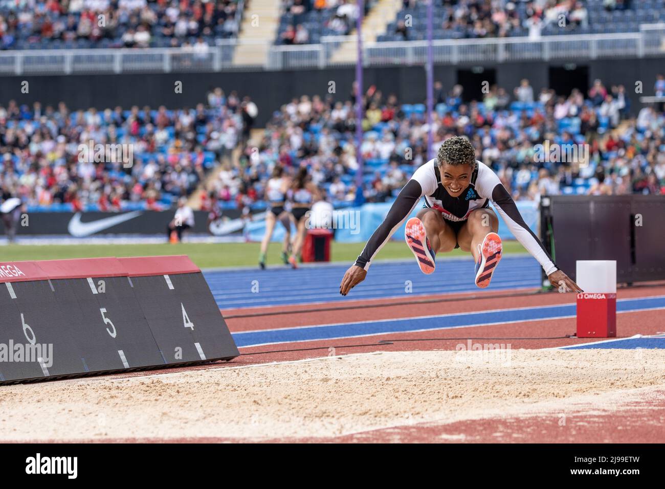 Birmingham, England. 21.. Mai 2022. Jazmin Sawyers (GBR) beim Frauen-Weitsprung während der Leichtathletik-Veranstaltung der Müller Diamond League im Alexander Stadium in Birmingham, England. Kredit: Sporting Pics / Alamy Live Nachrichten Stockfoto