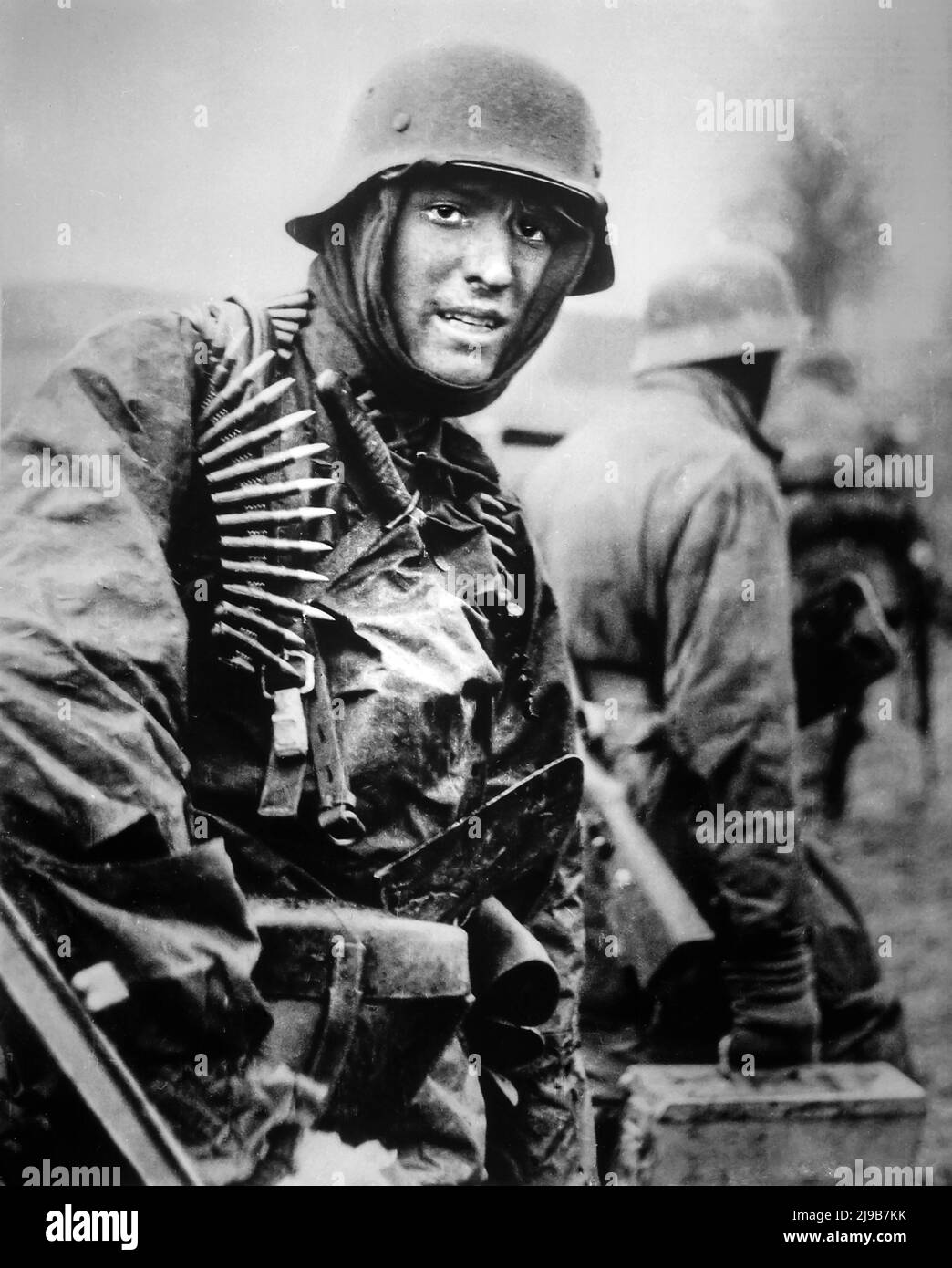 Die Schlacht um die Ardennen, auch bekannt als die Ardennenoffensive - Deutscher Soldat 1944 Stockfoto