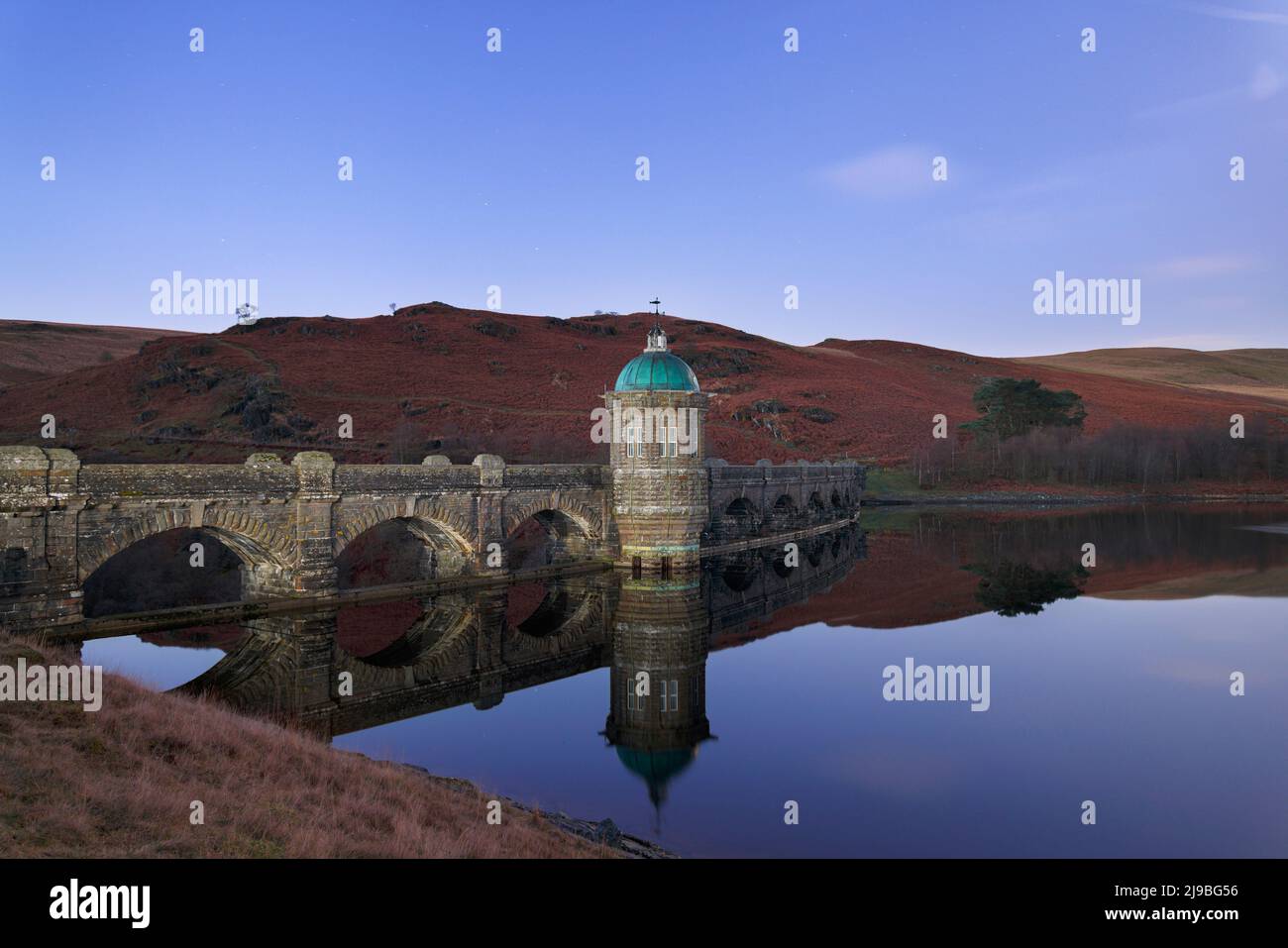 Craig Goch Dam im Elan Valley in Wales. Stockfoto