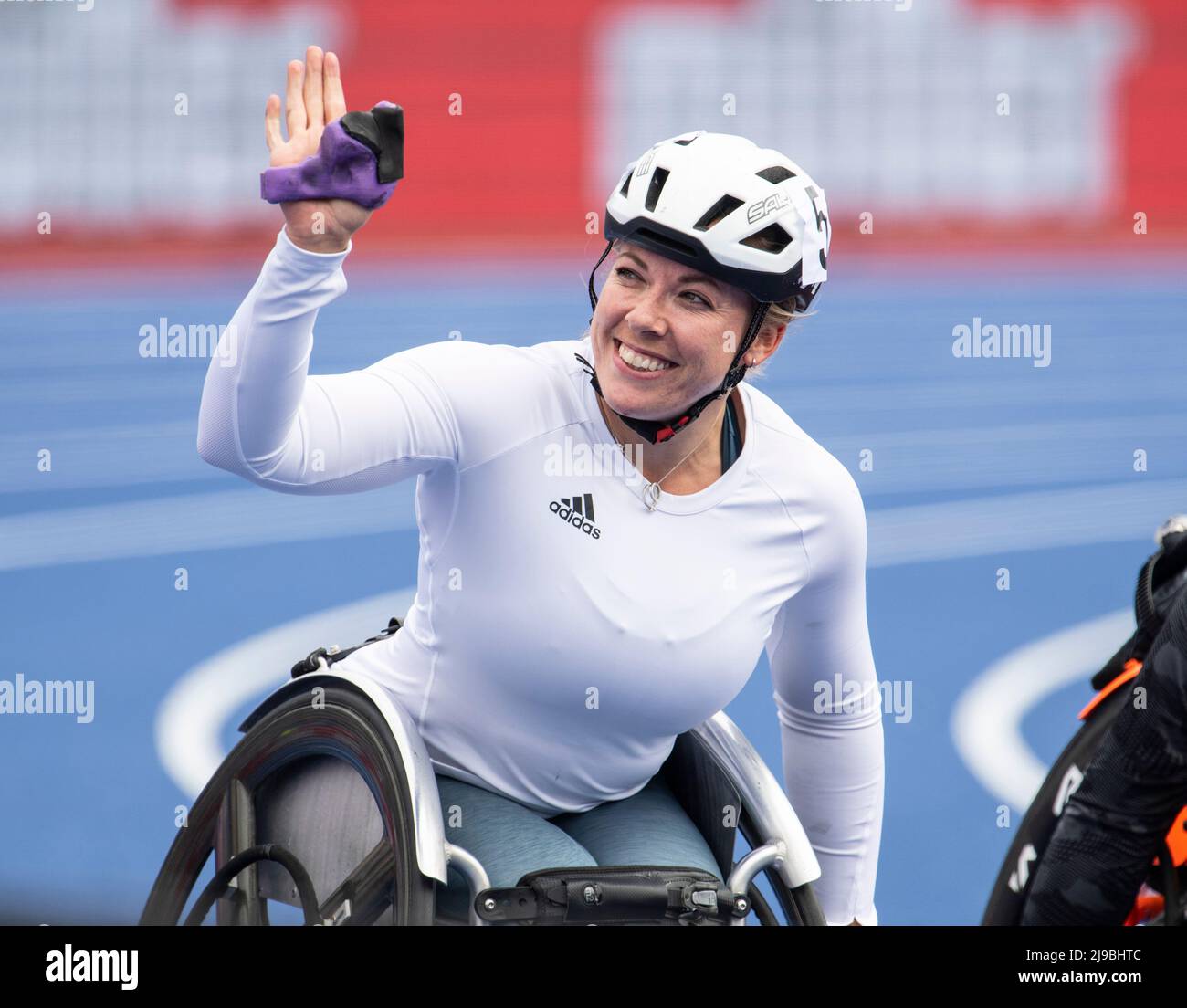 Hannah Cockroft tritt am 12. Mai 2022 in Birmingham, England, beim Rollstuhlrennen der Frauen 400m bei der Birmingham Diamond League, Birmingham England, an. Stockfoto