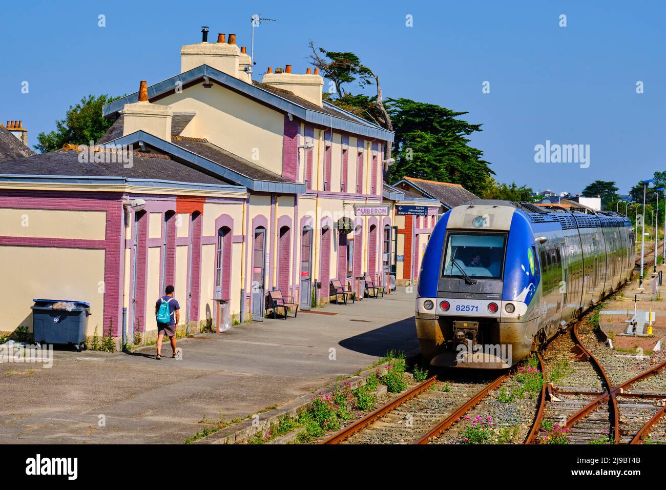 Frankreich, Morbihan (56), Presqu'île de Quiberon, Quiberon, Bahnhof Stockfoto