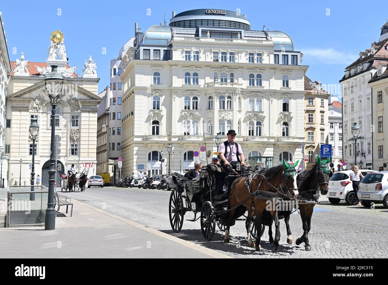 Wien, Österreich. Touristenattraktion Fiaker Kutschen in Wien. Wenn Tierschutzminister Johannes Rauch (Grüne) seinen Weg hat, sollte es bald b geben Stockfoto