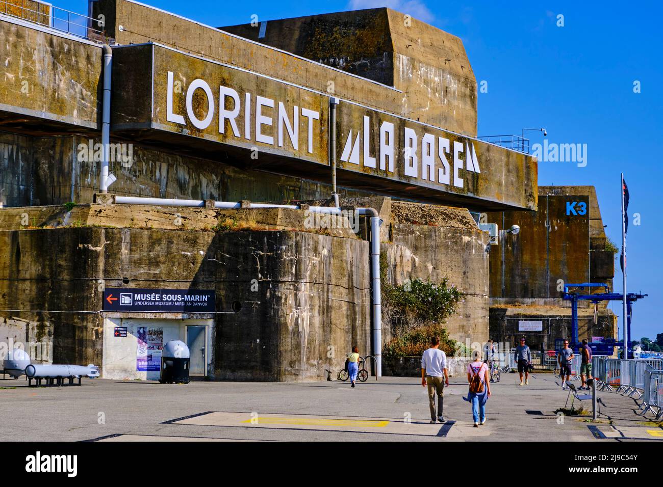 Frankreich, Morbihan, der Hafen von Lorient, Lorient, Lorient La Base, Keroman, ehemalige U-Boot-Basis, die von den Deutschen während des Zweiten Weltkriegs gebaut wurde Stockfoto