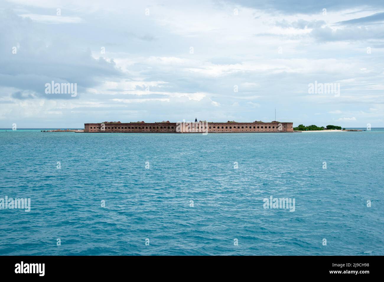 Fort Jefferson im Dry Tortugas National Park an einem bewölkten Tag Stockfoto