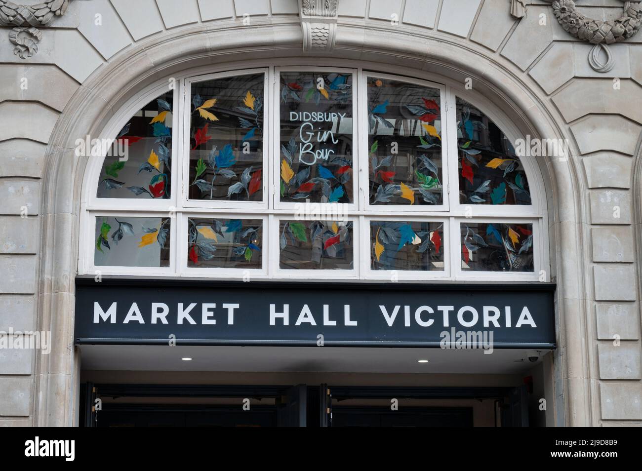London, Großbritannien - 3. Mai 2022: Das Schild für die Market Hall Victoria in London Stockfoto