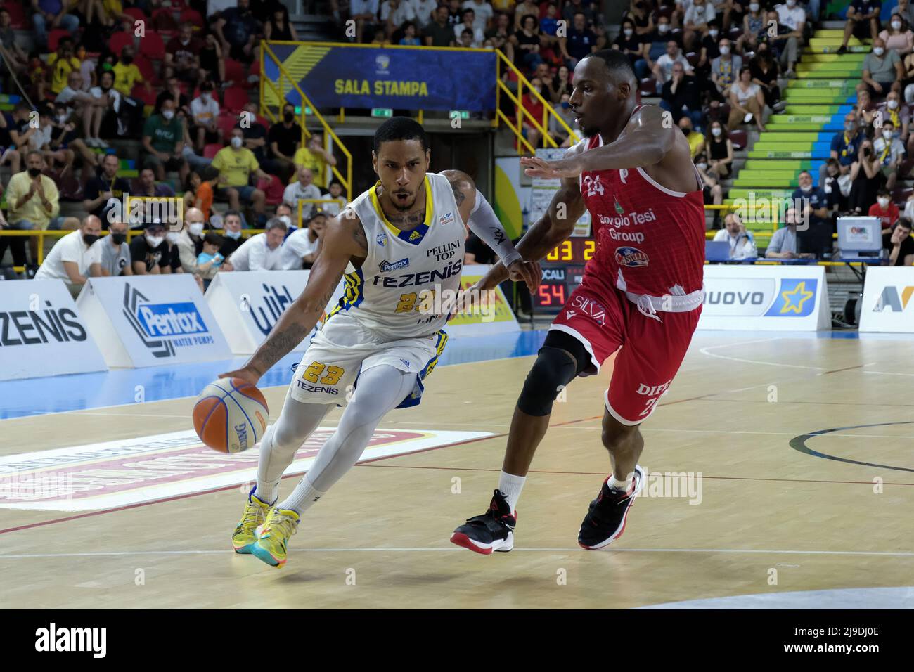 Verona, Italien. 22. Mai 2022 - A2 Italienische Basketball-Meisterschaft - Playoff-Halbfinale - erstes Spiel - Scaligera Basket Verona gegen Giorgio Tesi Group Pistoia Credit: Roberto Tommasini Stockfoto