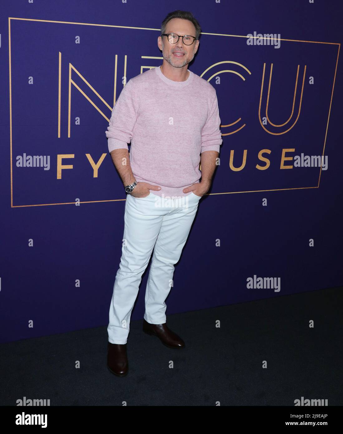 Christian Slater trifft am Sonntag, den 22. Mai 2022, beim NBC Universal FYC House Event DR.DEATH ein, das im NBCU FYC House in Hollywood, Kalifornien, stattfand. (Foto von Juan Pablo Rico/Sipa USA) Stockfoto