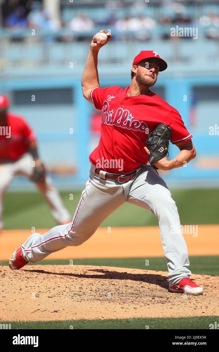 Philadelphia Phillies Pitcher Aaron Nola (27) spielt während eines MLB-Baseballspiels gegen die Los Angeles Dodgers, Sonntag, Mai. 15, 2022, in Los Angele Stockfoto