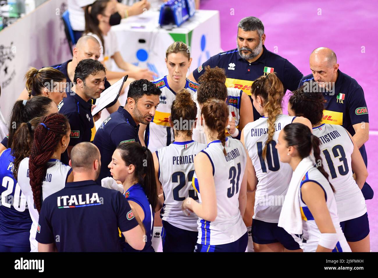 Time-out Italien im Testspiel - Frauen Italien gegen Frauen Bulgarien, Volleyball-Testspiel in Florenz, Italien, Mai 22 2022 Stockfoto